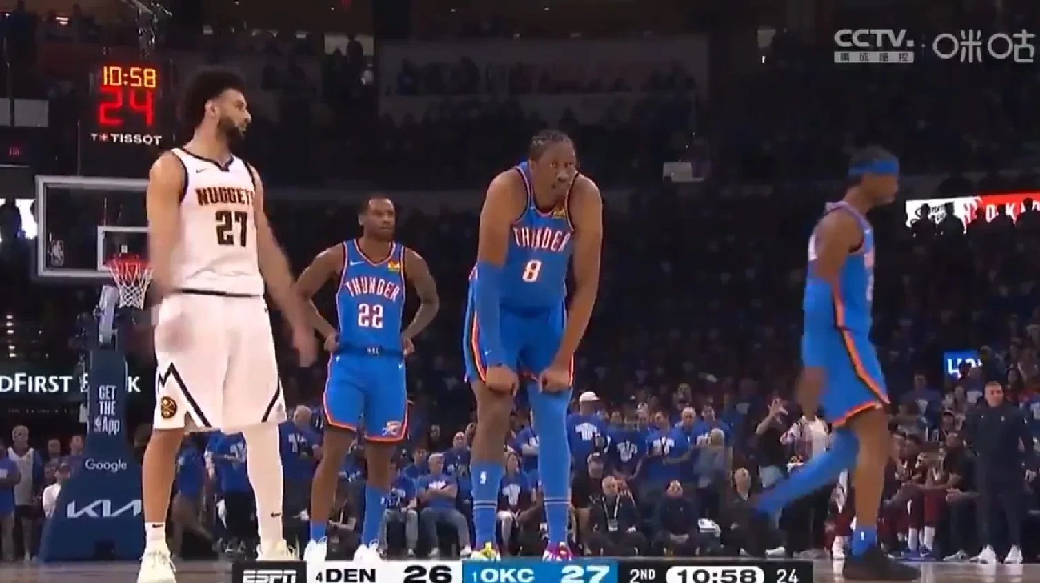 开云体育-穆古鲁扎焦点对战，字母哥与40激战巴塞罗那分钟，败北胜负难料！-开云体育