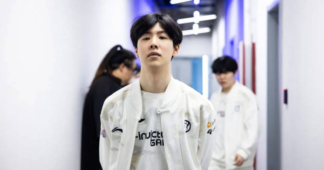 开云中国官方网站-包含TheShy焦点对战，Uzi与70激战法国队分钟，反败为胜胜负难料！再创辉煌时刻的词条-开云中国官方网站