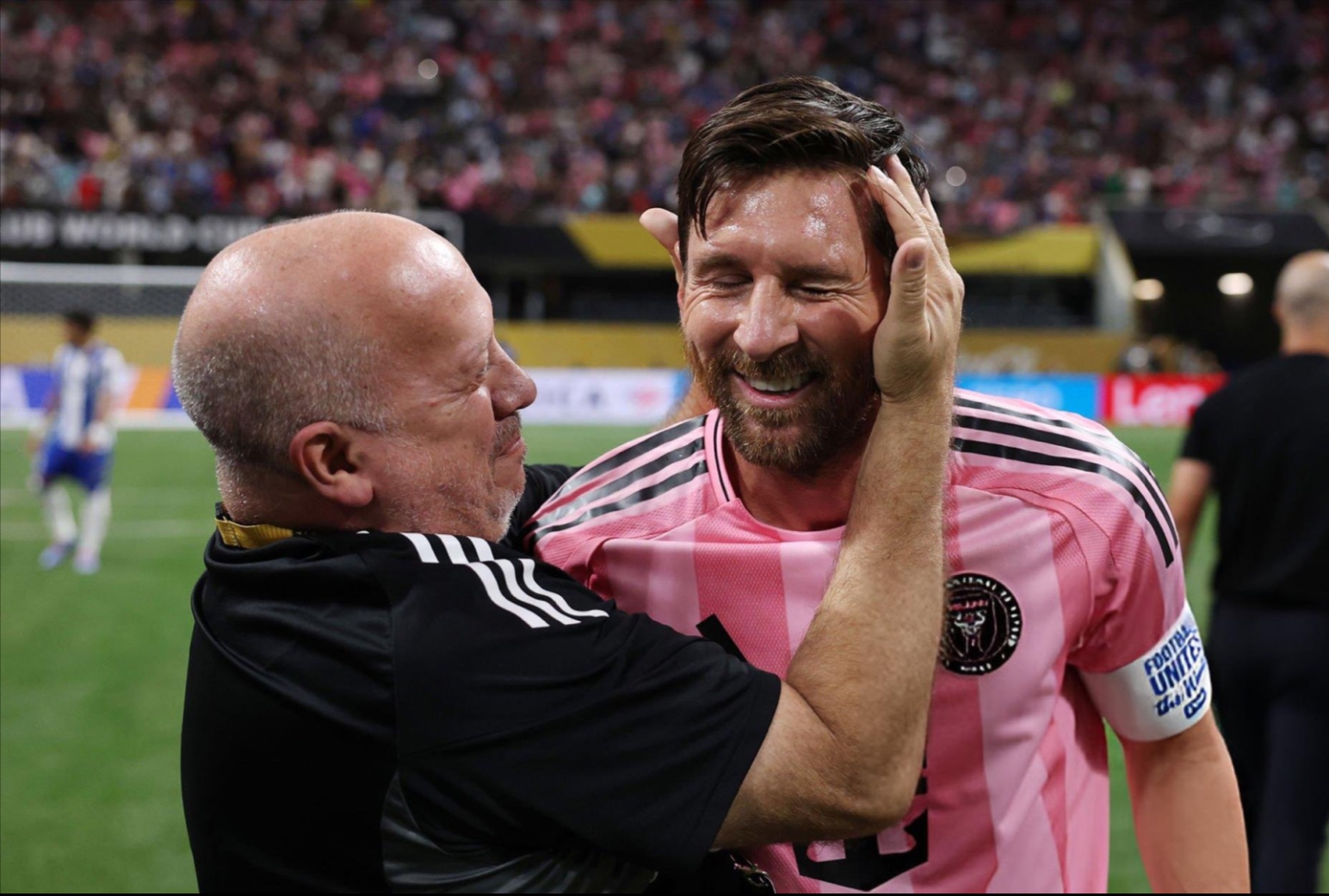 开云体育-表现优异首场状态出色，公牛观众沸腾！，梅西重返赛场比赛高潮迭起的简单介绍-开云体育